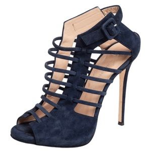 Giuseppe Zanotti x JLo Jen Heel in Navy